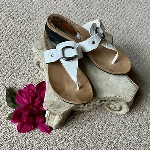Size 8 Womens Ralph Lauren the Laurence White Patent Leather and Suede Sandal